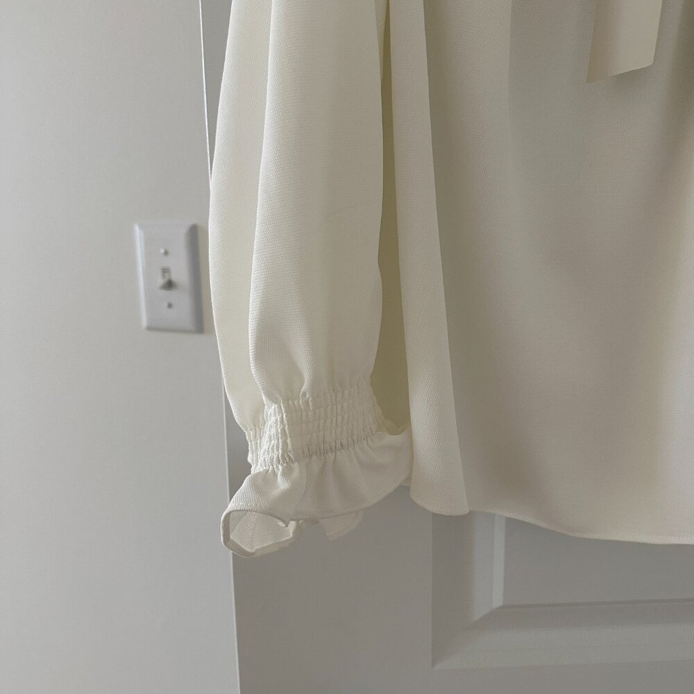 NWT Tuckernuck Marguerite White Off the Shoulder Blouse - Picture 11 of 14